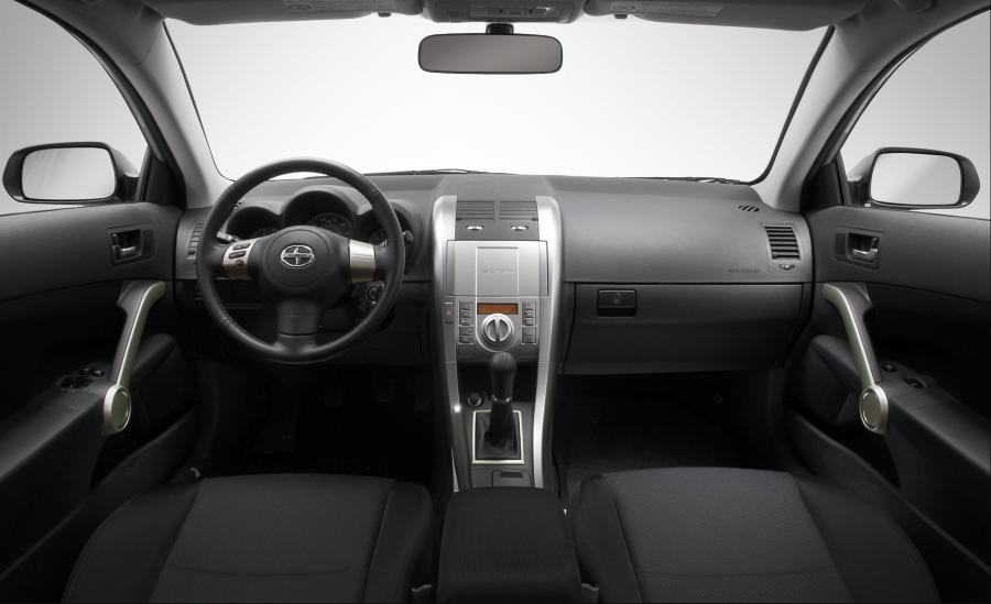 Торпедо Scion tC 2008 года  (фото 4 из 21)